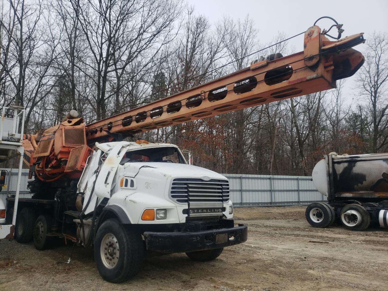 Sterling Trucks L9500 series 2006 