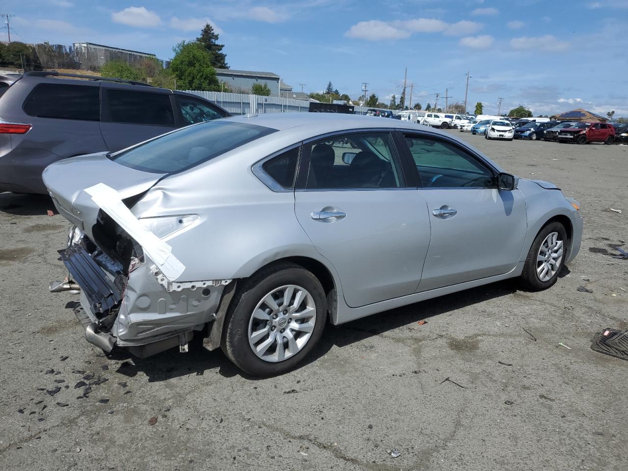 2015 Nissan Altima 2.5 vin: 1N4AL3AP3FC210758