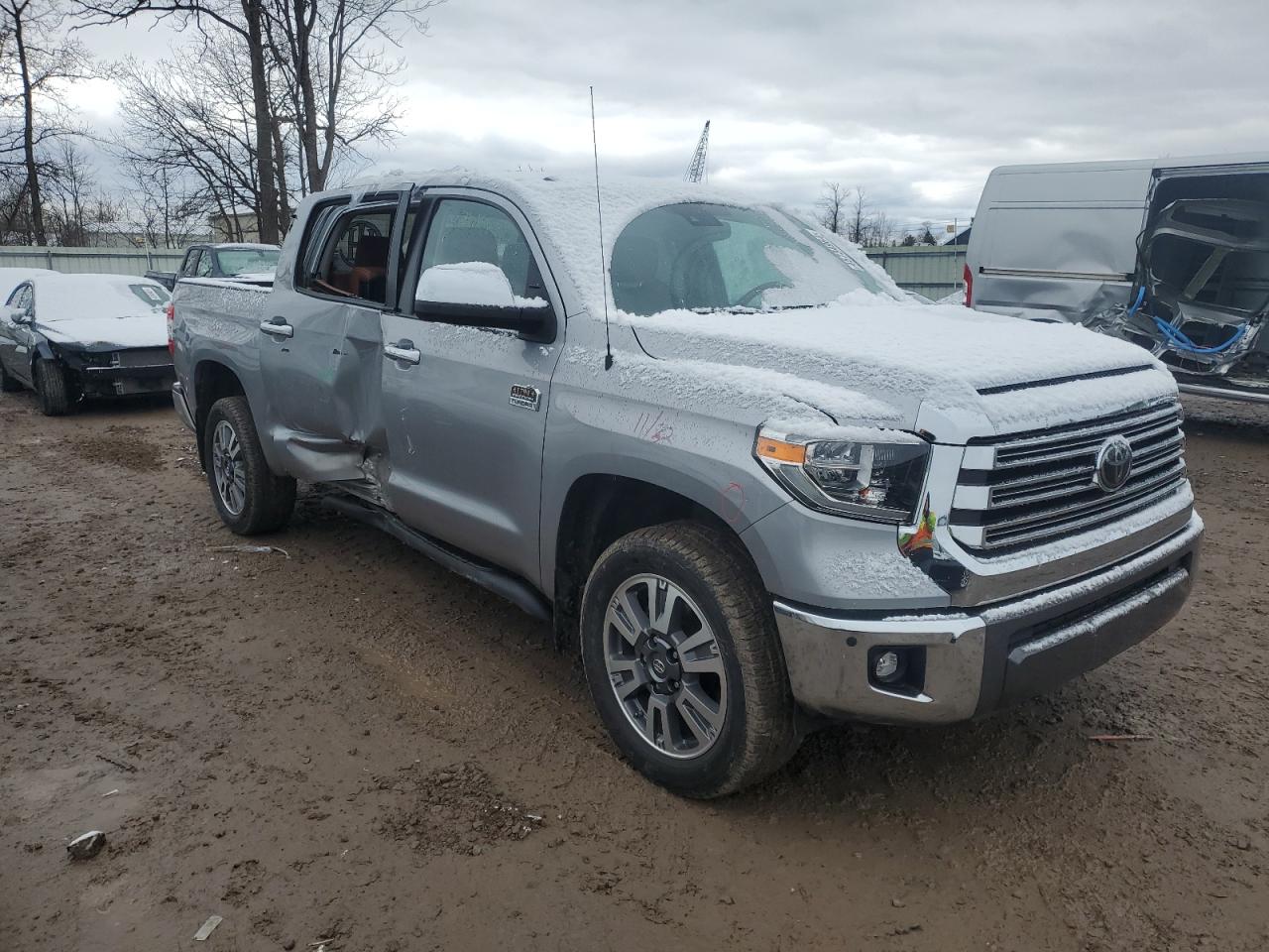 5TFAY5F16KX848856 TOYOTA TUNDRA 2019