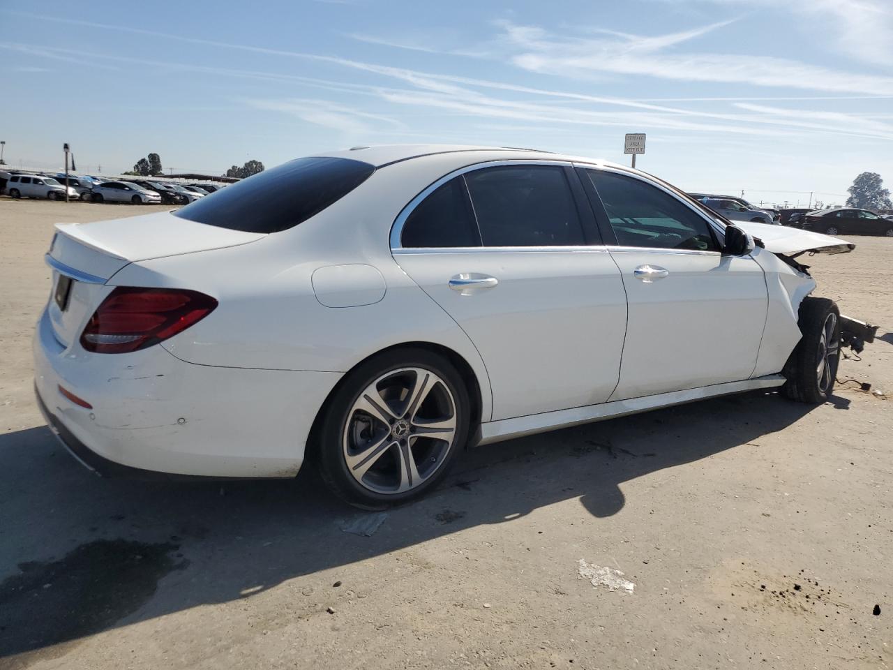 WDDZF4JB4JA407589 2018 Mercedes-Benz E 300