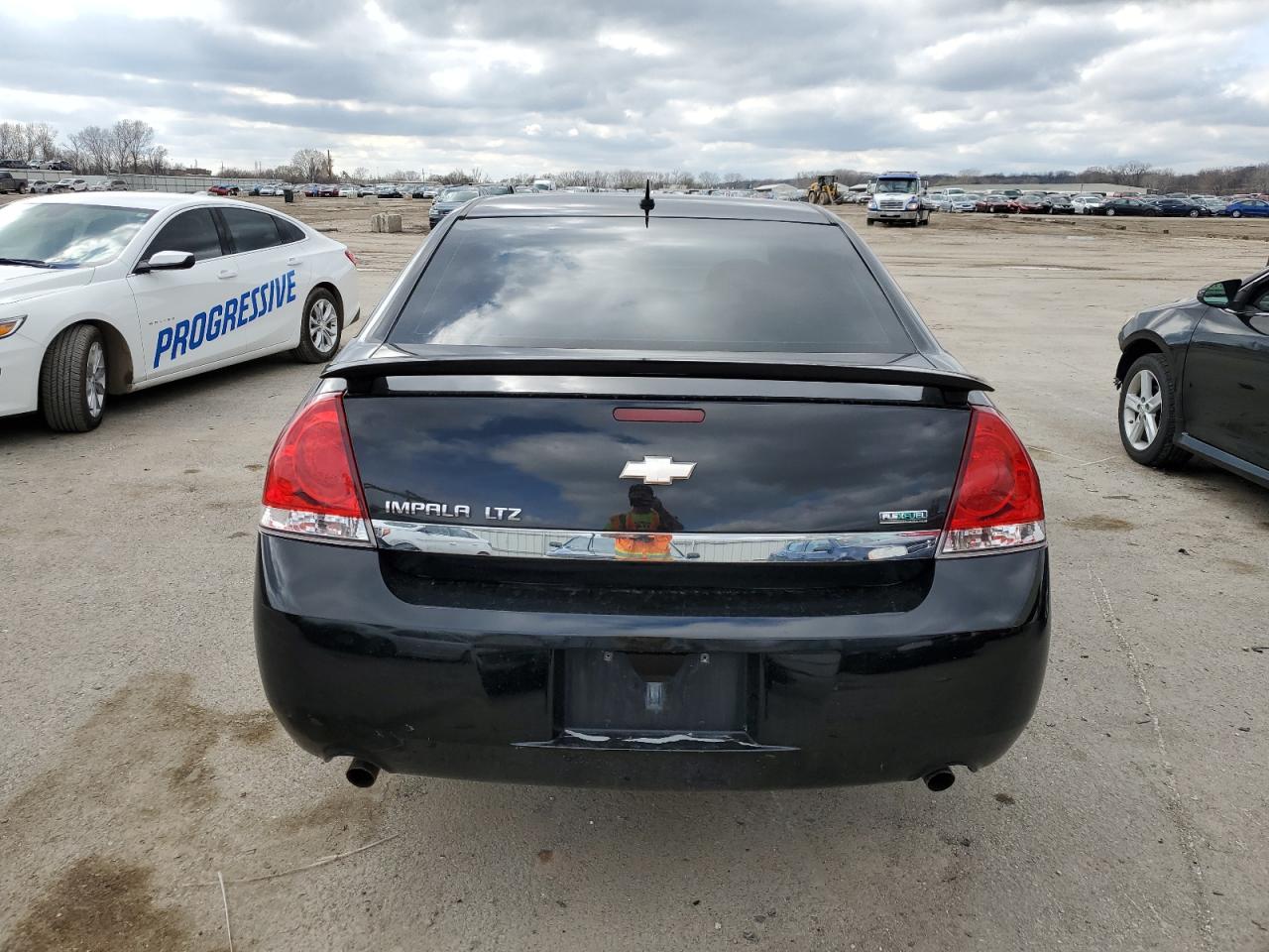 2G1WC5EM7A1205114 2010 Chevrolet Impala Ltz