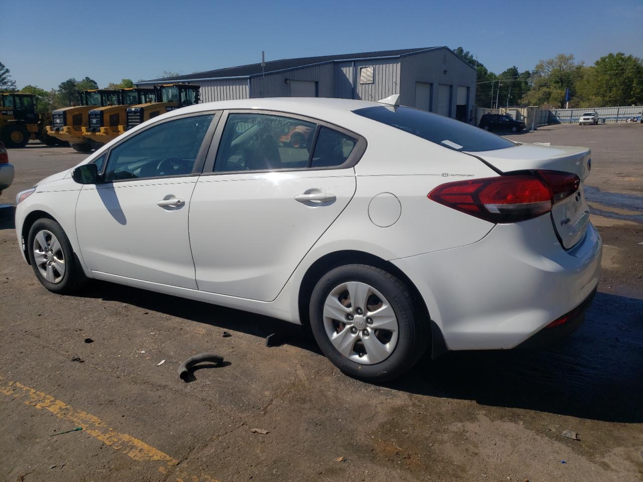 3KPFK4A7XJE220200 2018 Kia Forte Lx