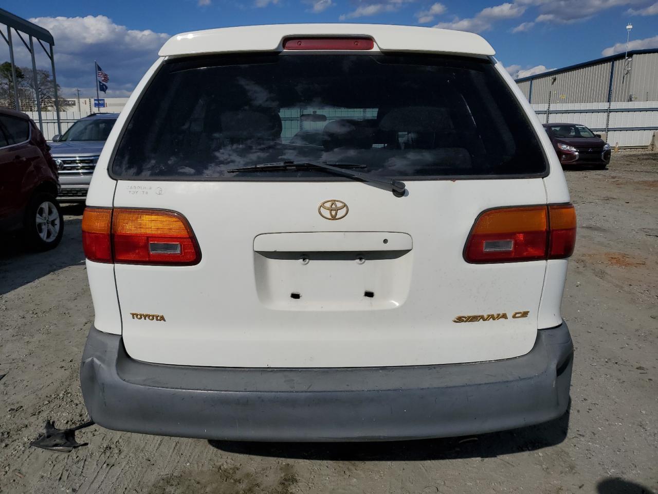 4T3ZF19C6YU310766 2000 Toyota Sienna Ce