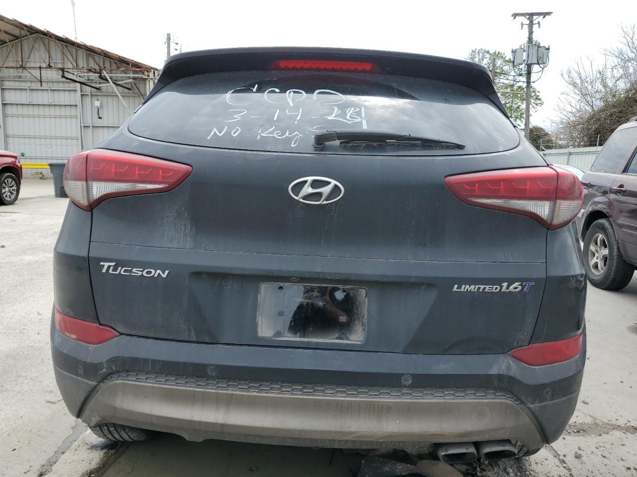KM8J33A28GU223897 2016 Hyundai Tucson Limited