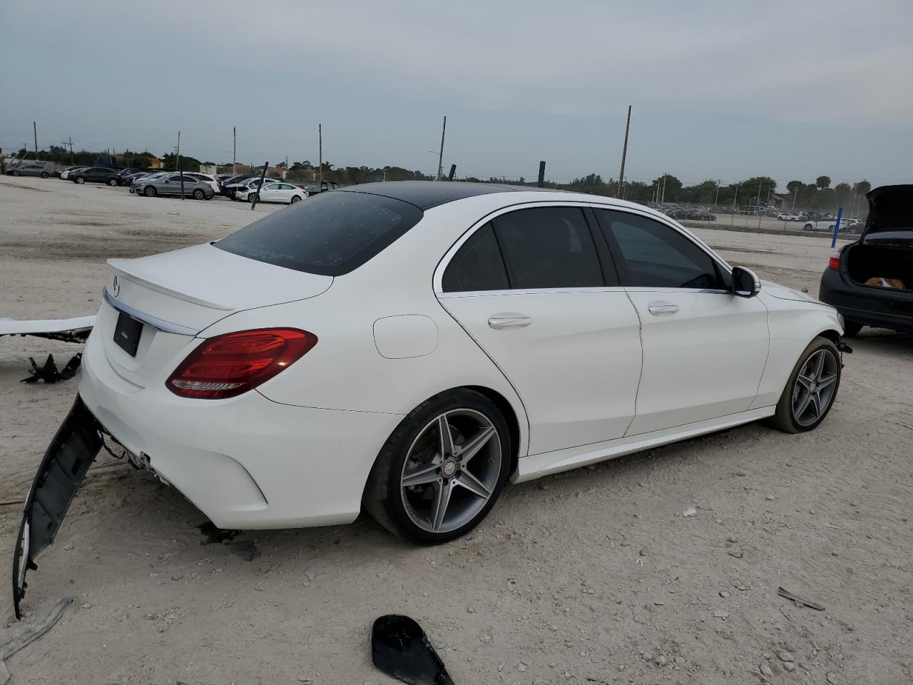 55SWF4JB7FU070720 2015 Mercedes-Benz C 300
