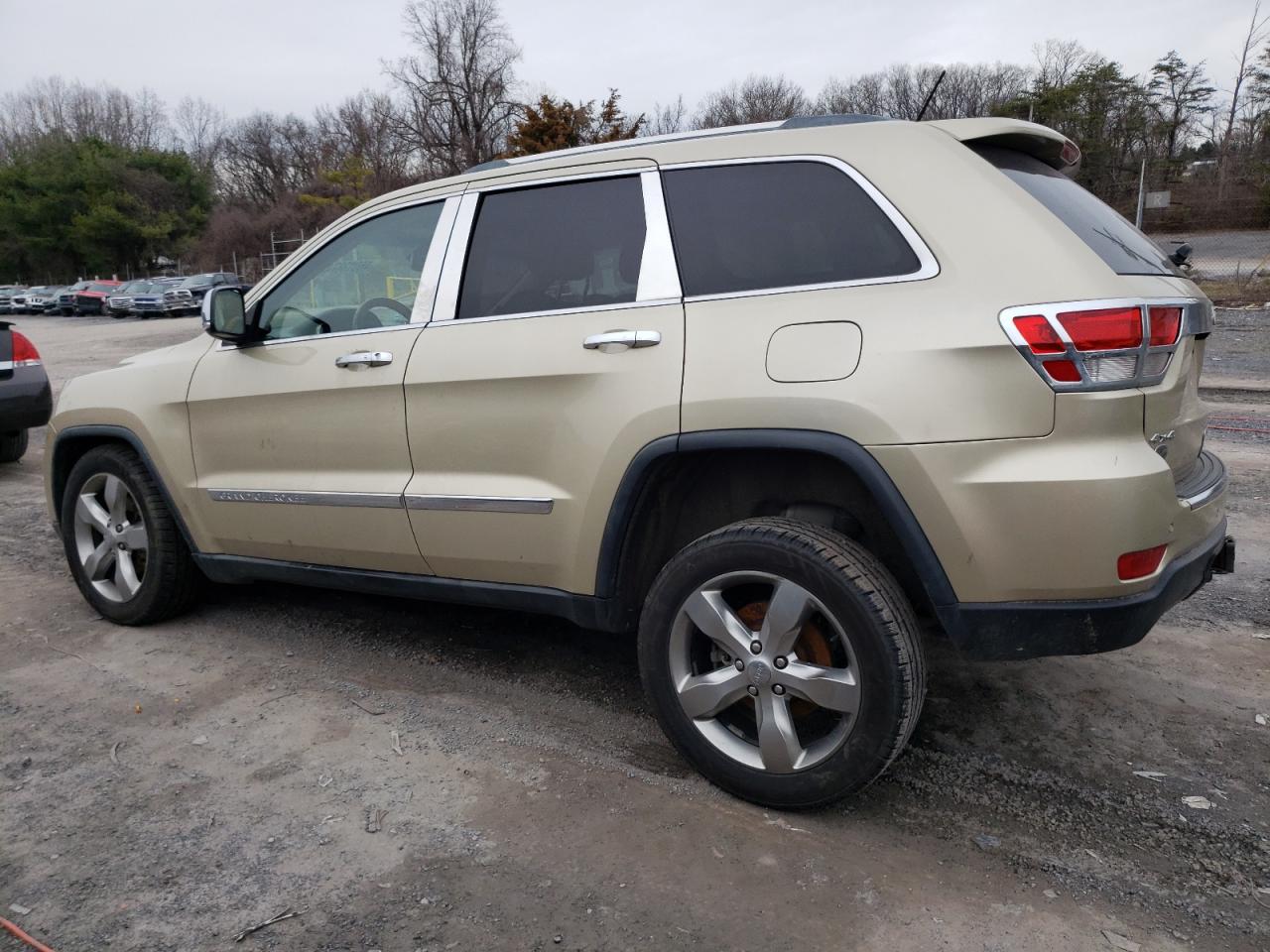 1J4RR6GG1BC744866 2011 Jeep Grand Cherokee Overland