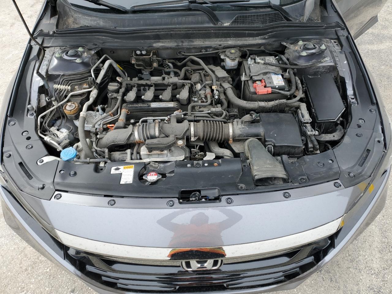 1HGCV1F59JA127706 2018 Honda Accord Exl