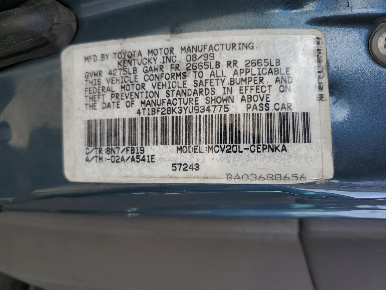 4T1BF28K3YU934775 2000 Toyota Camry Le