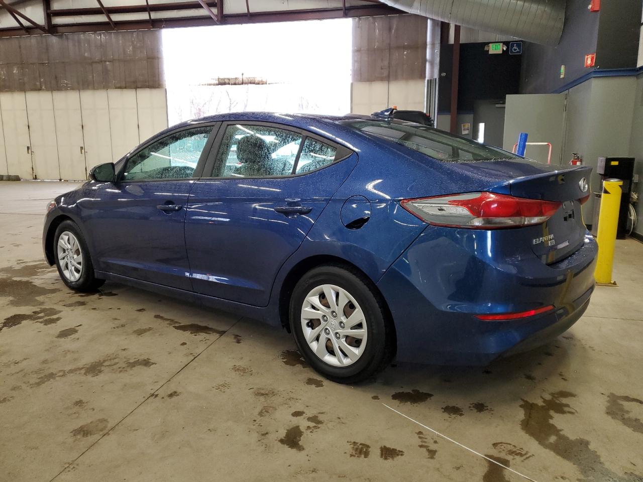 5NPD74LF7HH100325 2017 Hyundai Elantra Se