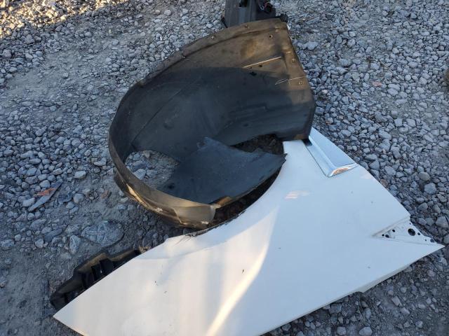 2016 Cadillac SRX - Image 13