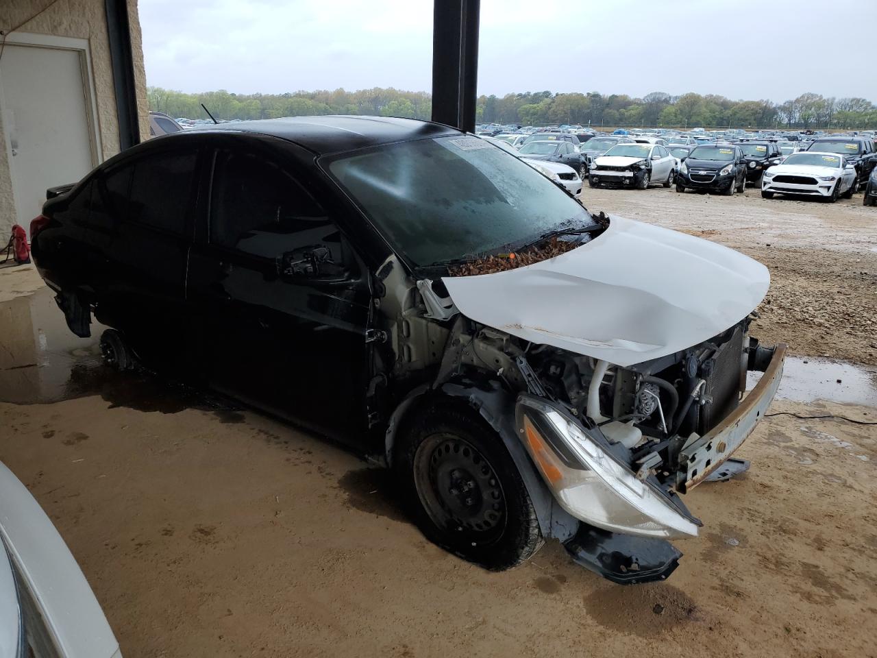 Lot #2414229141 2016 NISSAN VERSA