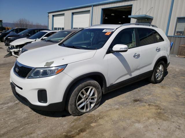 Lot #2503389438 2015 KIA SORENTO LX salvage car