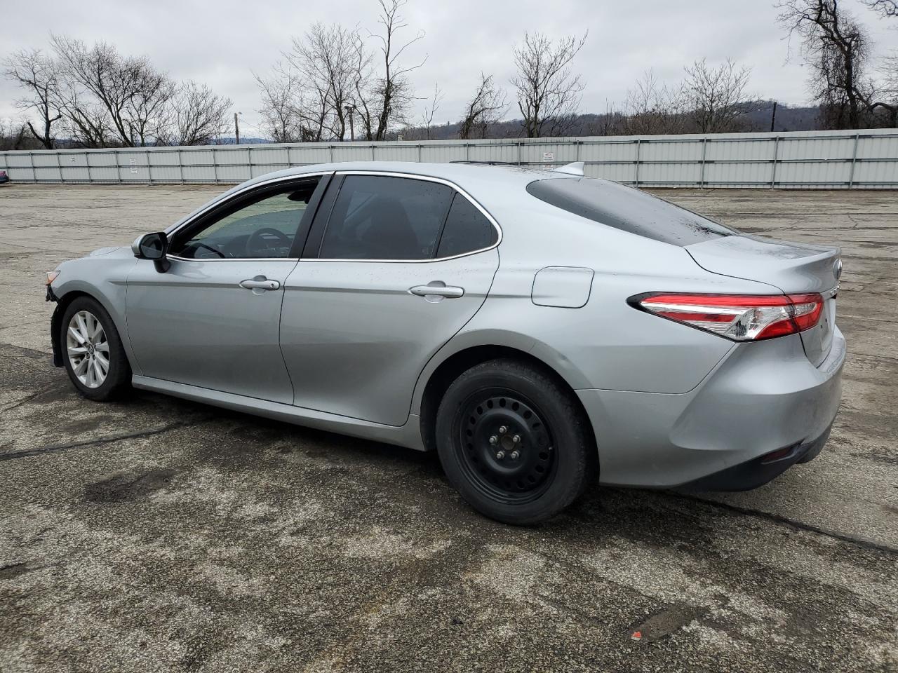 2020 Toyota Camry Le vin: 4T1C11AK0LU331430