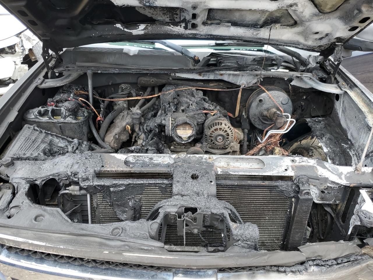 1GCPKSE35BF207989 2011 Chevrolet Silverado K1500 Lt