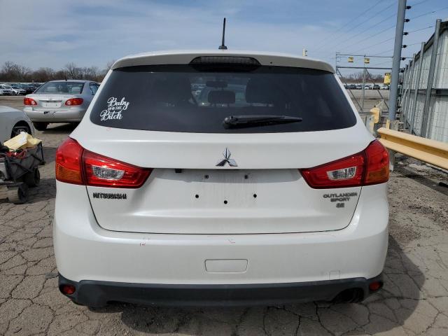  MITSUBISHI OUTLANDER 2016 Білий