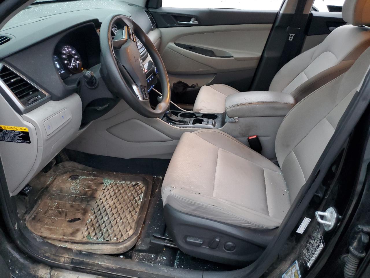 KM8J33A42GU054817 2016 Hyundai Tucson Limited