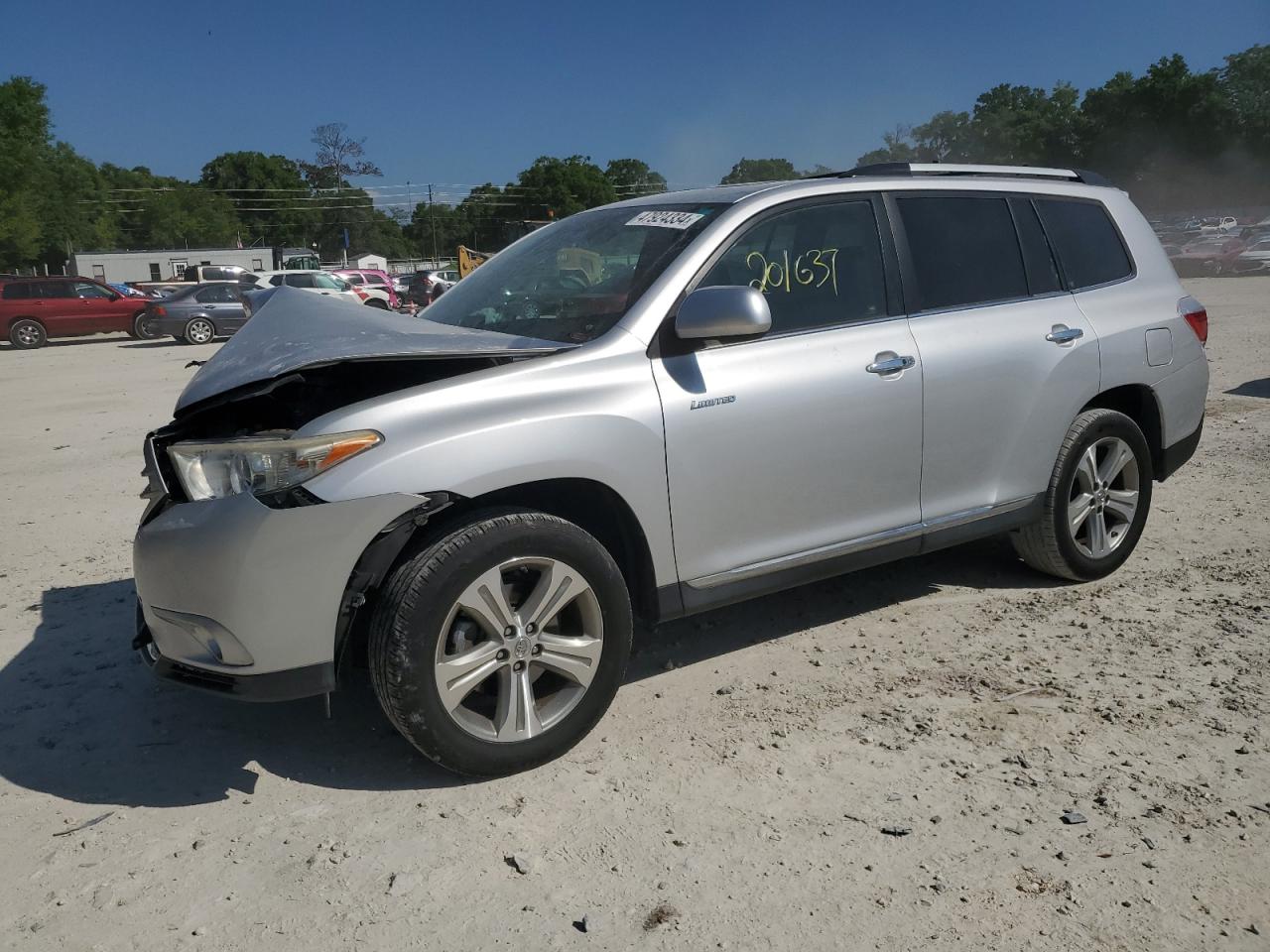  Salvage Toyota Highlander