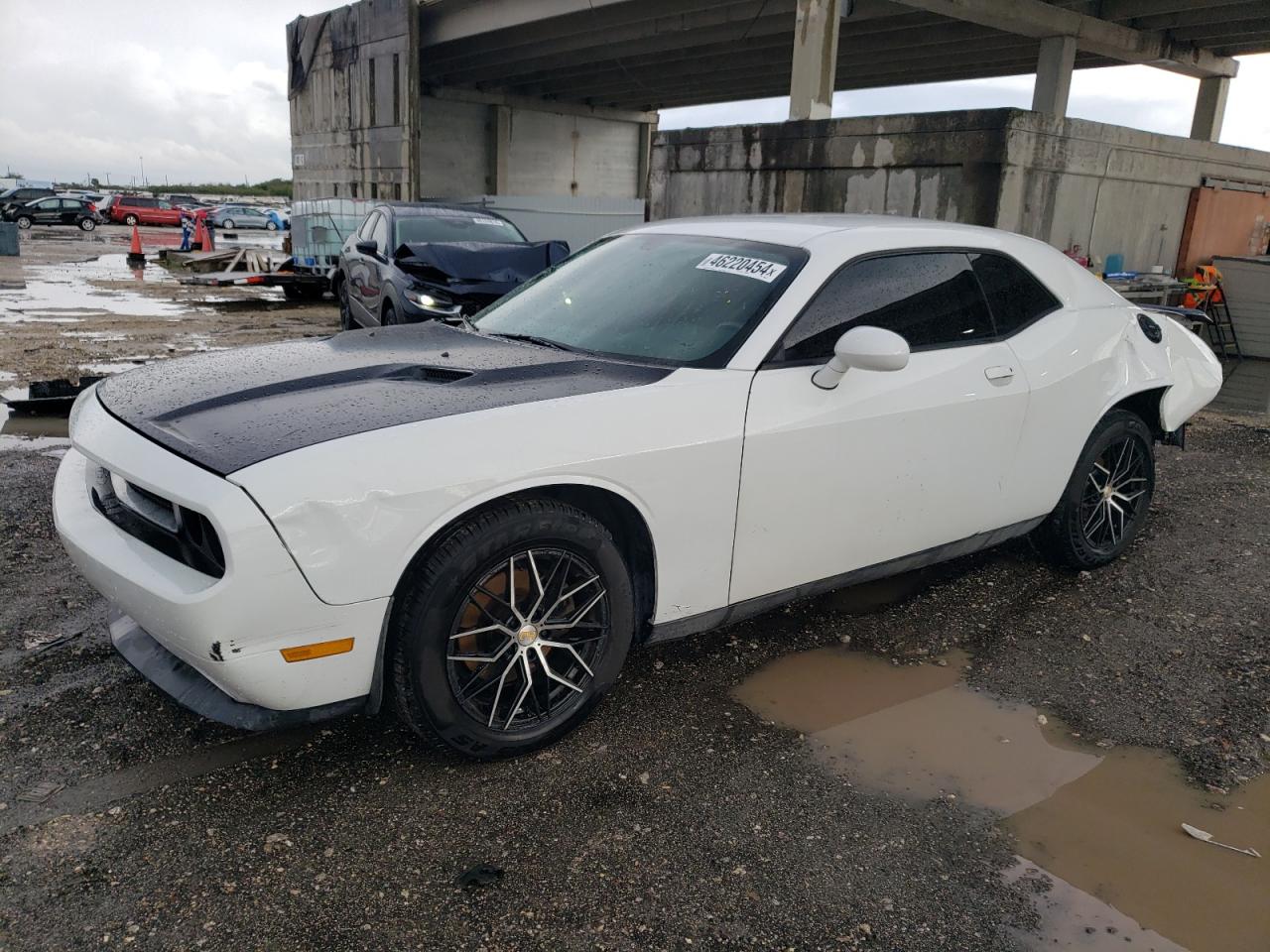 2C3CDYAG6DH723966 2013 Dodge Challenger Sxt