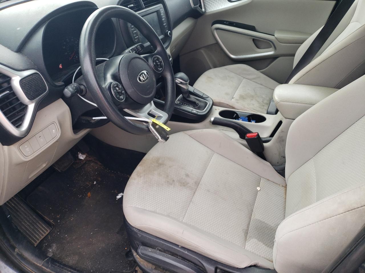 KNDJ23AU5L7082496 2020 Kia Soul Lx