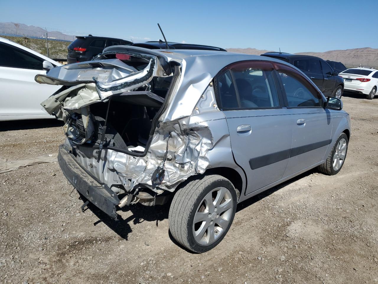 KNADE243296519688 2009 Kia Rio 5 Sx