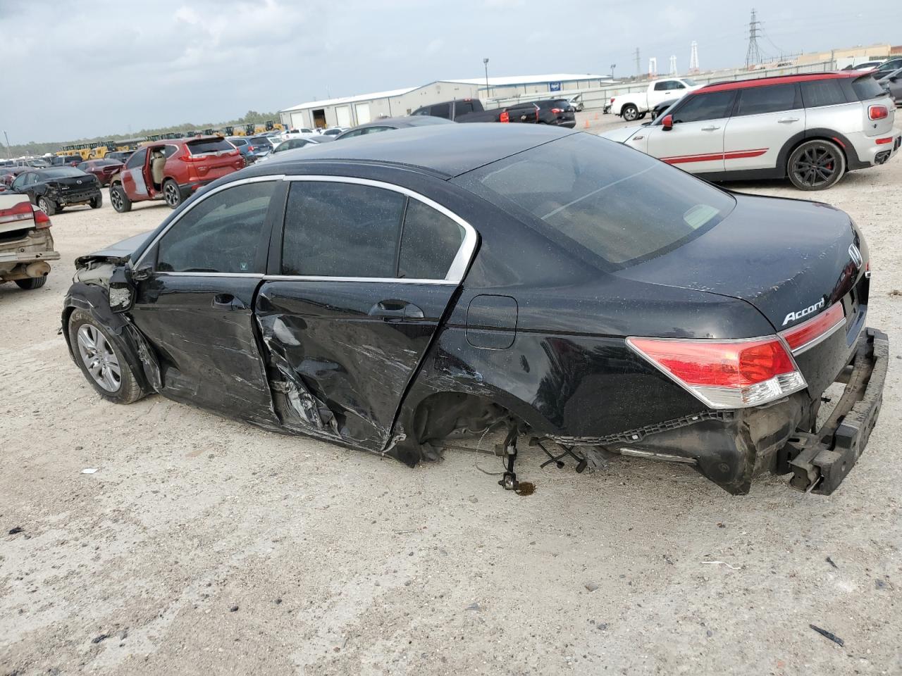1HGCP2F42BA075330 2011 Honda Accord Lxp