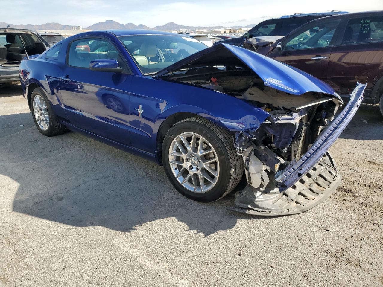 2014 Ford Mustang vin: 1ZVBP8AM0E5205149