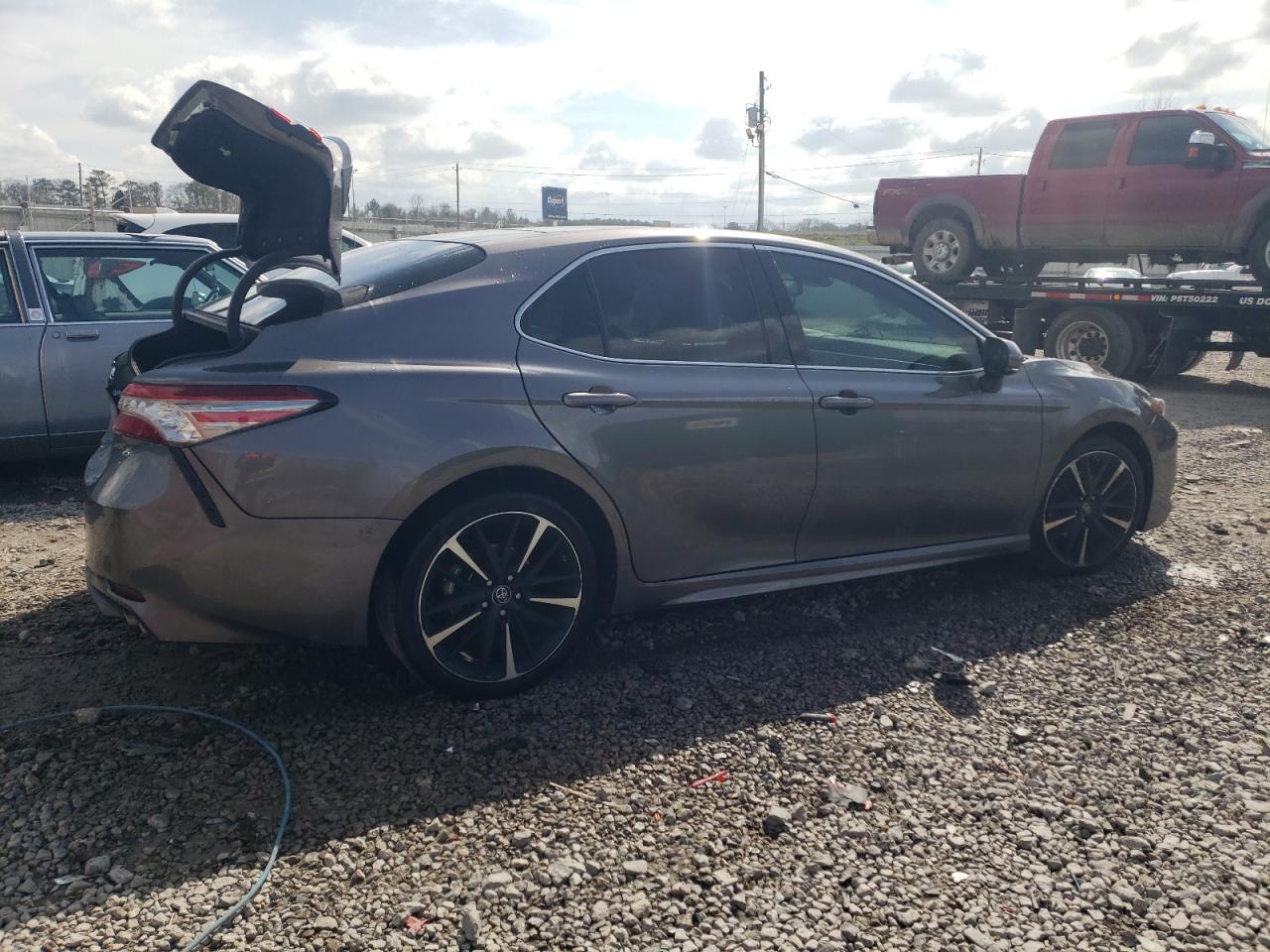 TOYOTA CAMRY XSE -