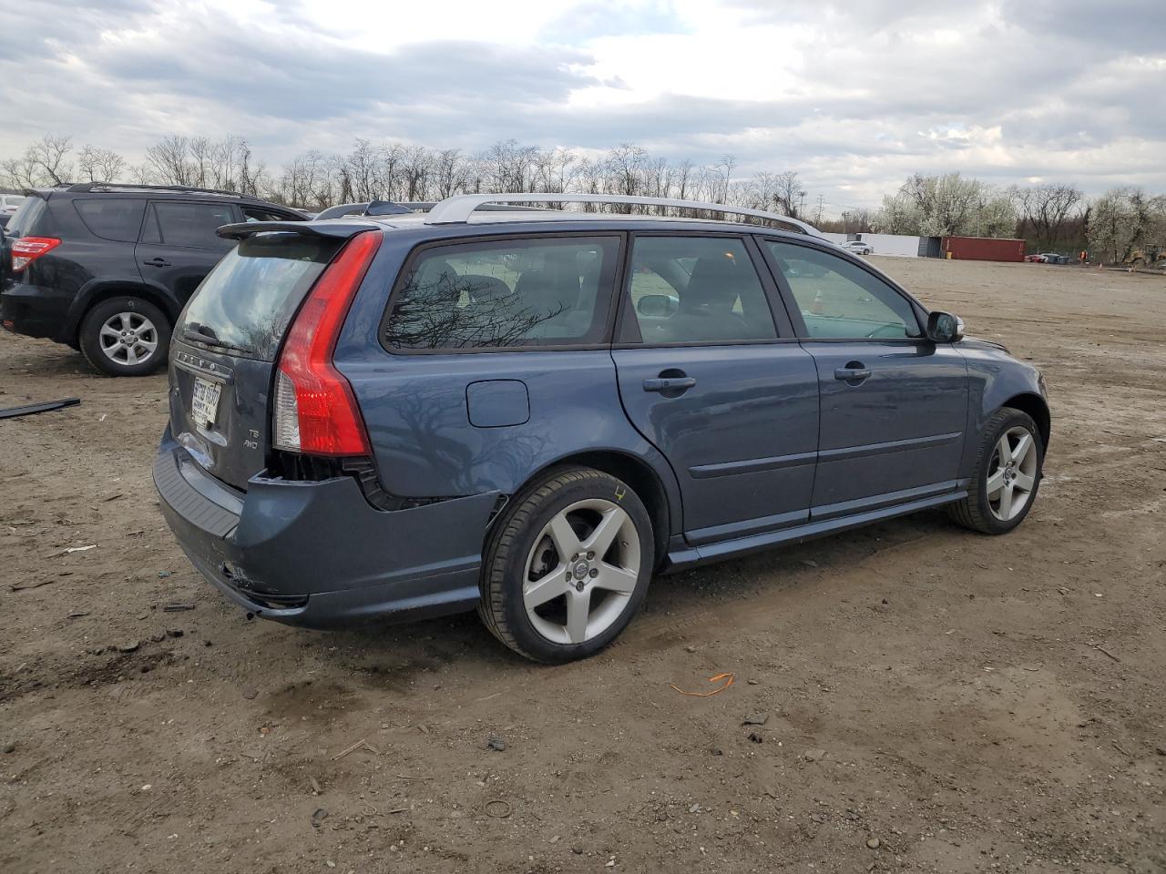 YV1672MJ9A2573449 2010 Volvo V50 T5