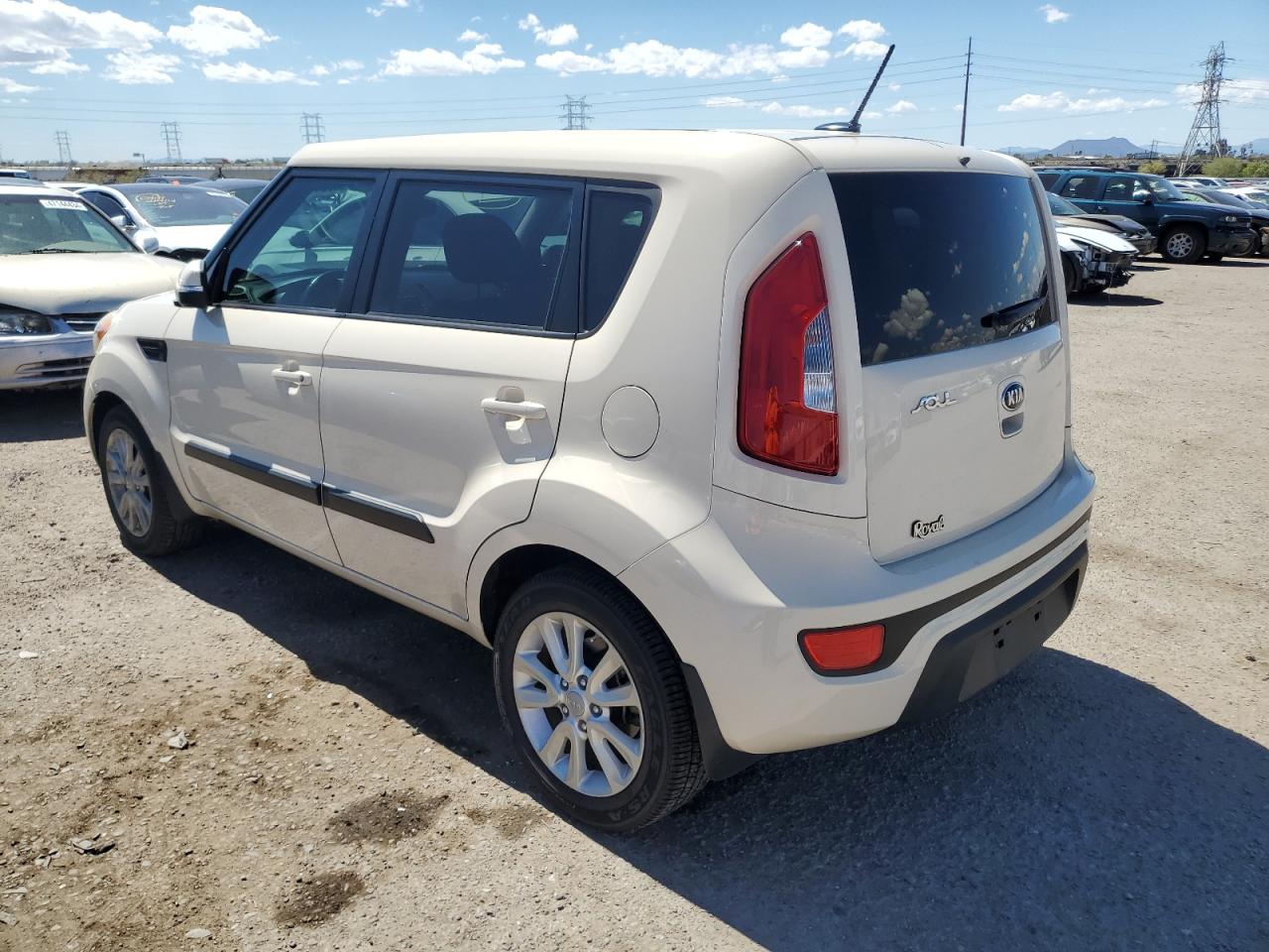 KNDJT2A67D7763835 2013 Kia Soul +