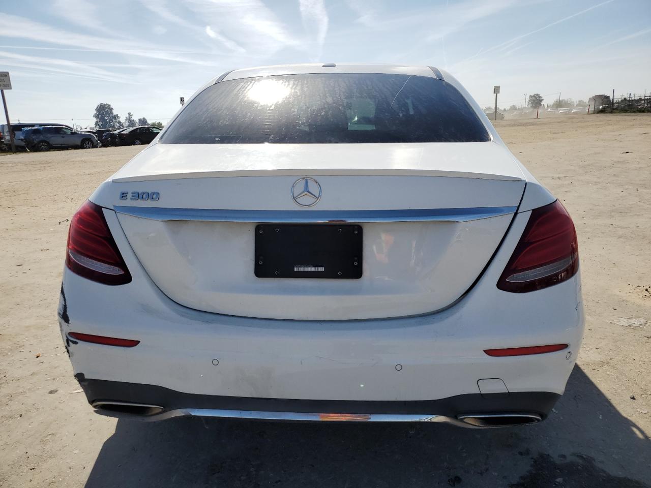 WDDZF4JB4JA407589 2018 Mercedes-Benz E 300