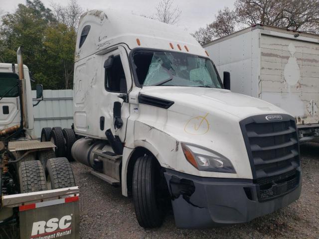 Lot #2473714105 2023 FREIGHTLINER COLUMBIA salvage car