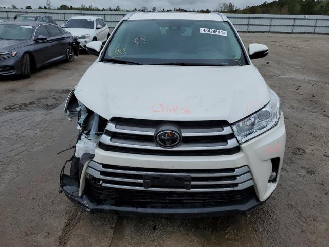 VIN 5TDJZRFHXJS544080 2018 Toyota Highlander, SE no.5