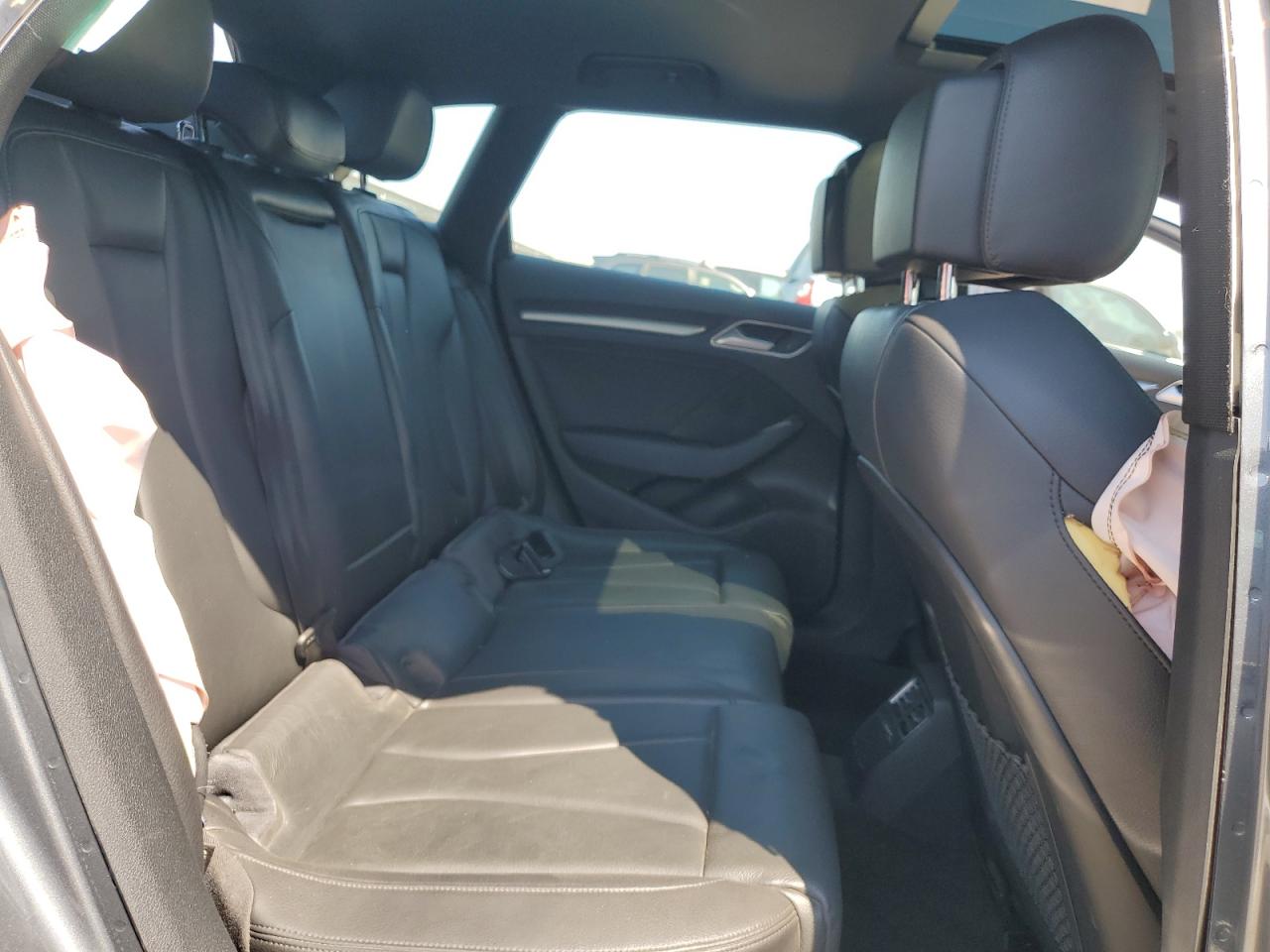 Фото: WAUUPBFF1JA100024 - 10