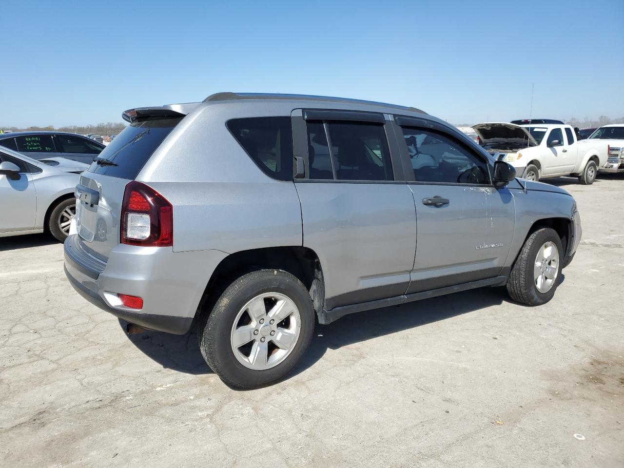 2015 Jeep Compass Sport vin: 1C4NJCBA7FD110930