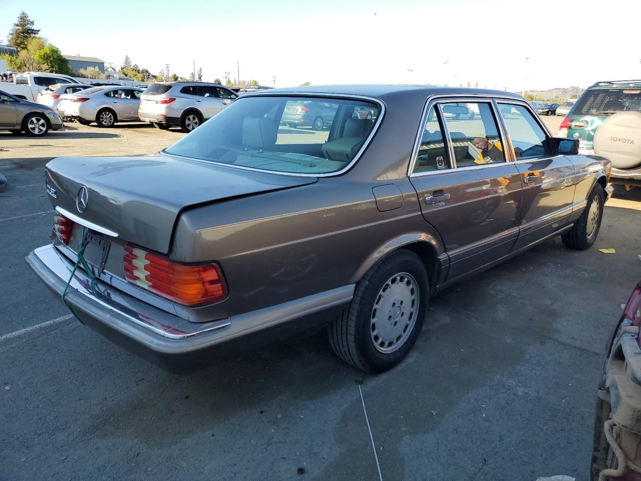 WDBCA35E6KA495493 1989 Mercedes-Benz 420 Sel