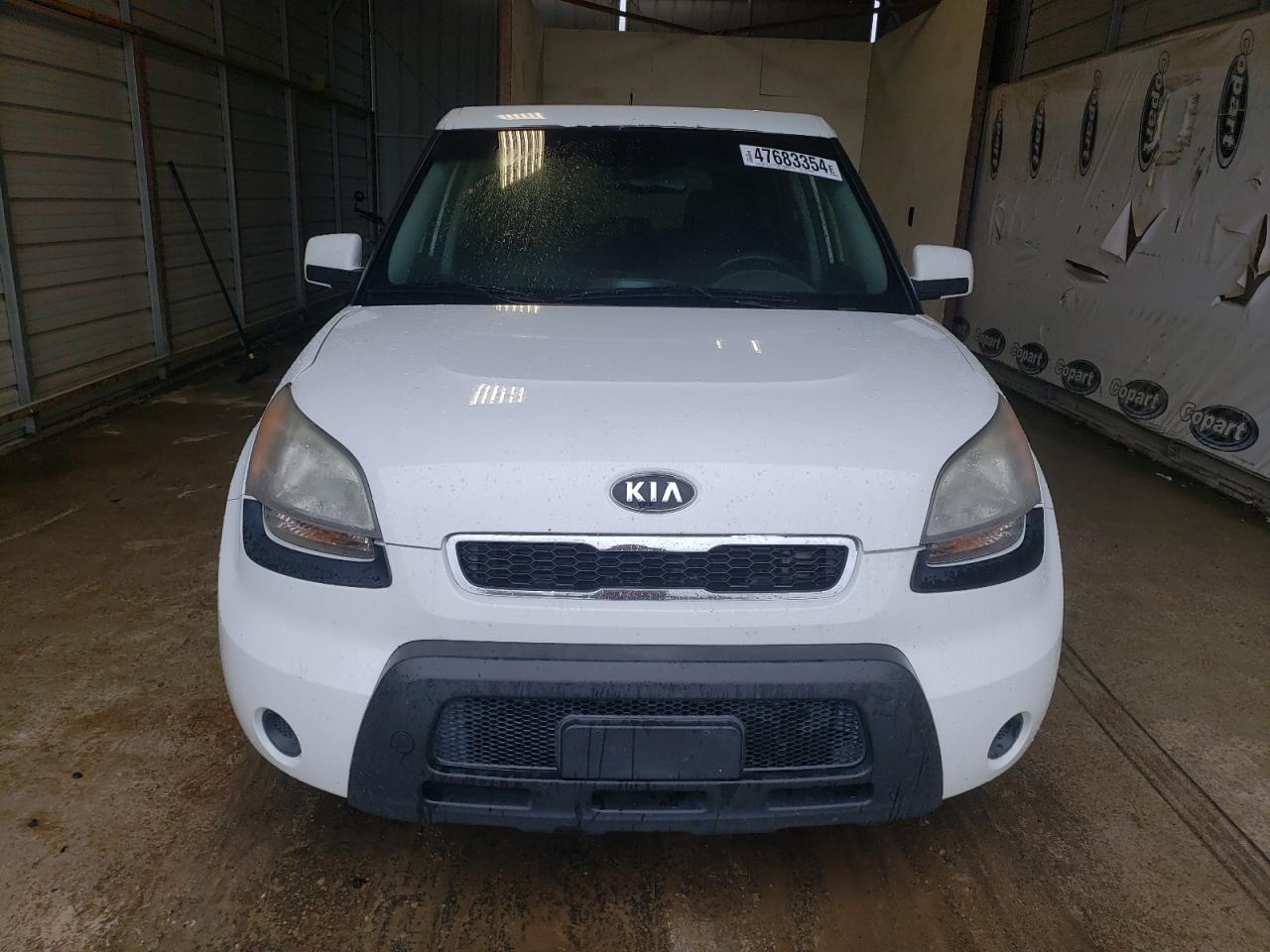 KNDJT2A25B7716944 2011 Kia Soul +