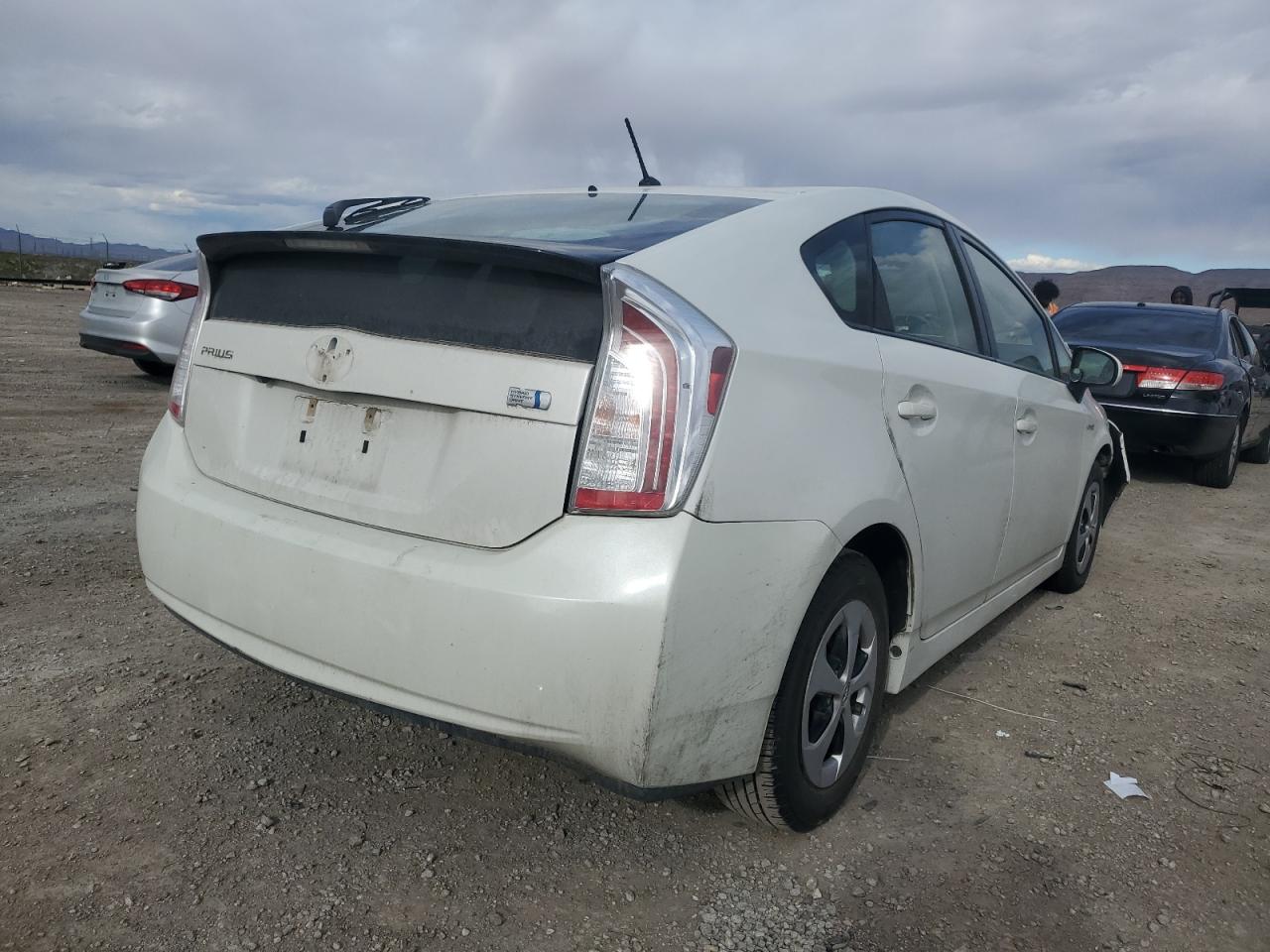 JTDKN3DU4F1945321 2015 Toyota Prius