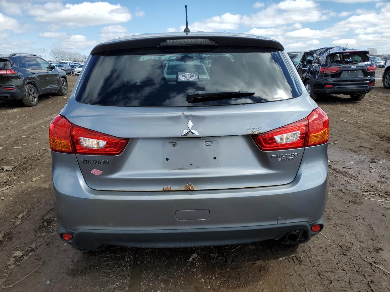 2013 Mitsubishi Outlander Sport Es vin: 4A4AR3AU7DE001502