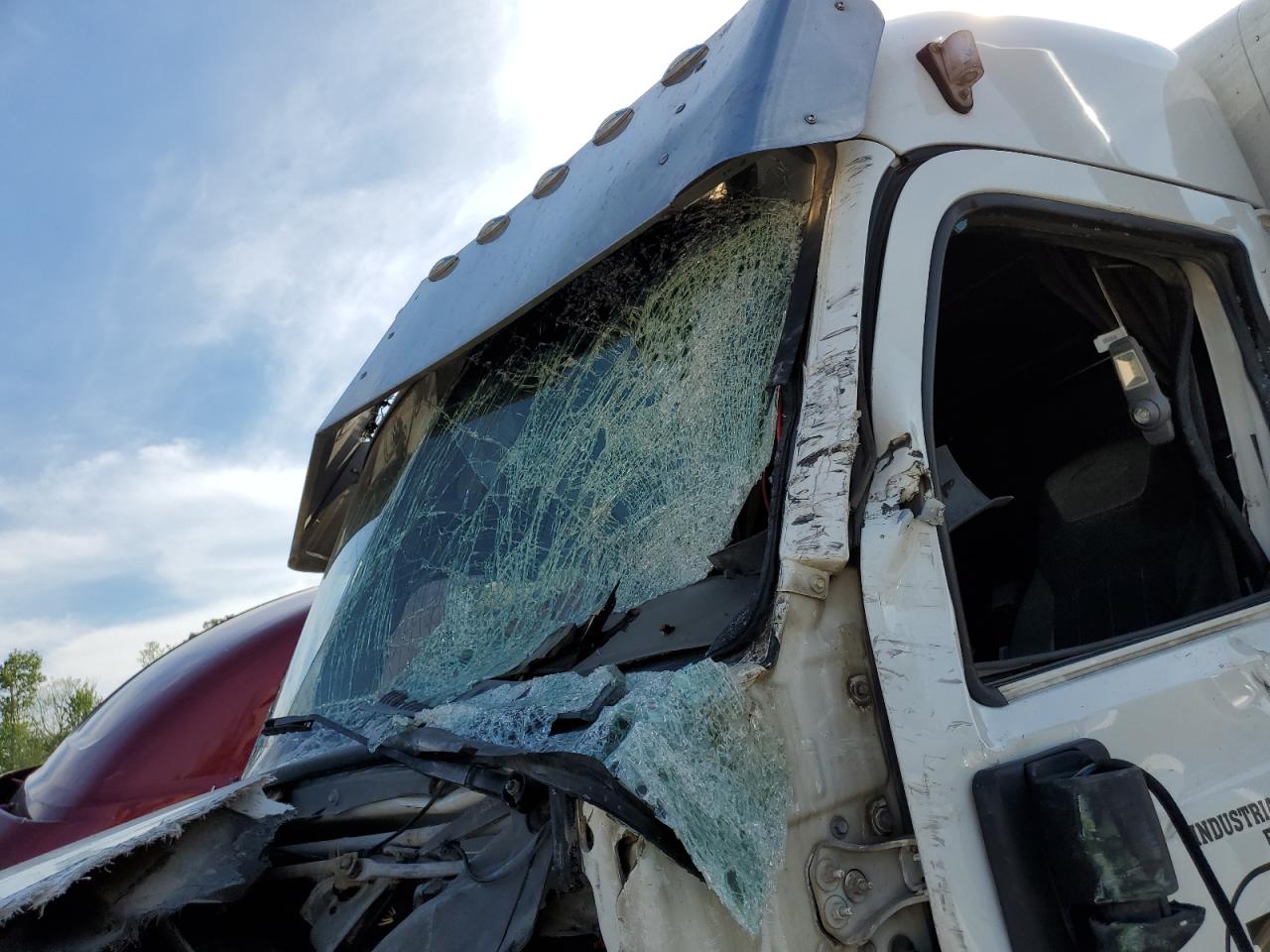 1XPBDP9X1GD333766 2016 Peterbilt 579