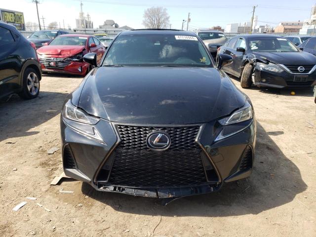  LEXUS IS 2019 Чорний