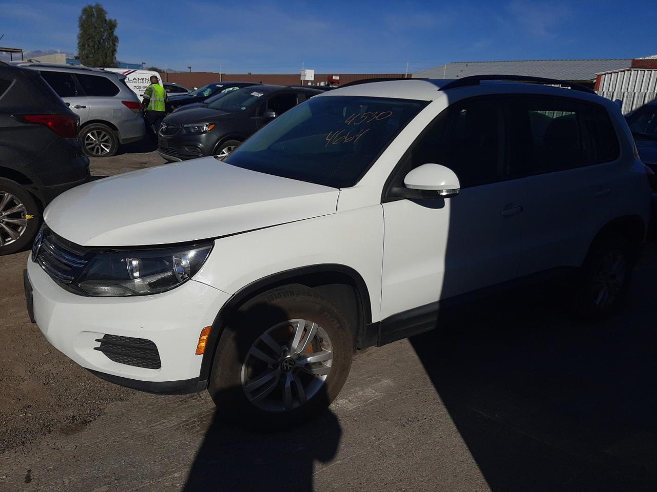 WVGAV7AX3FW590366 2015 Volkswagen Tiguan S