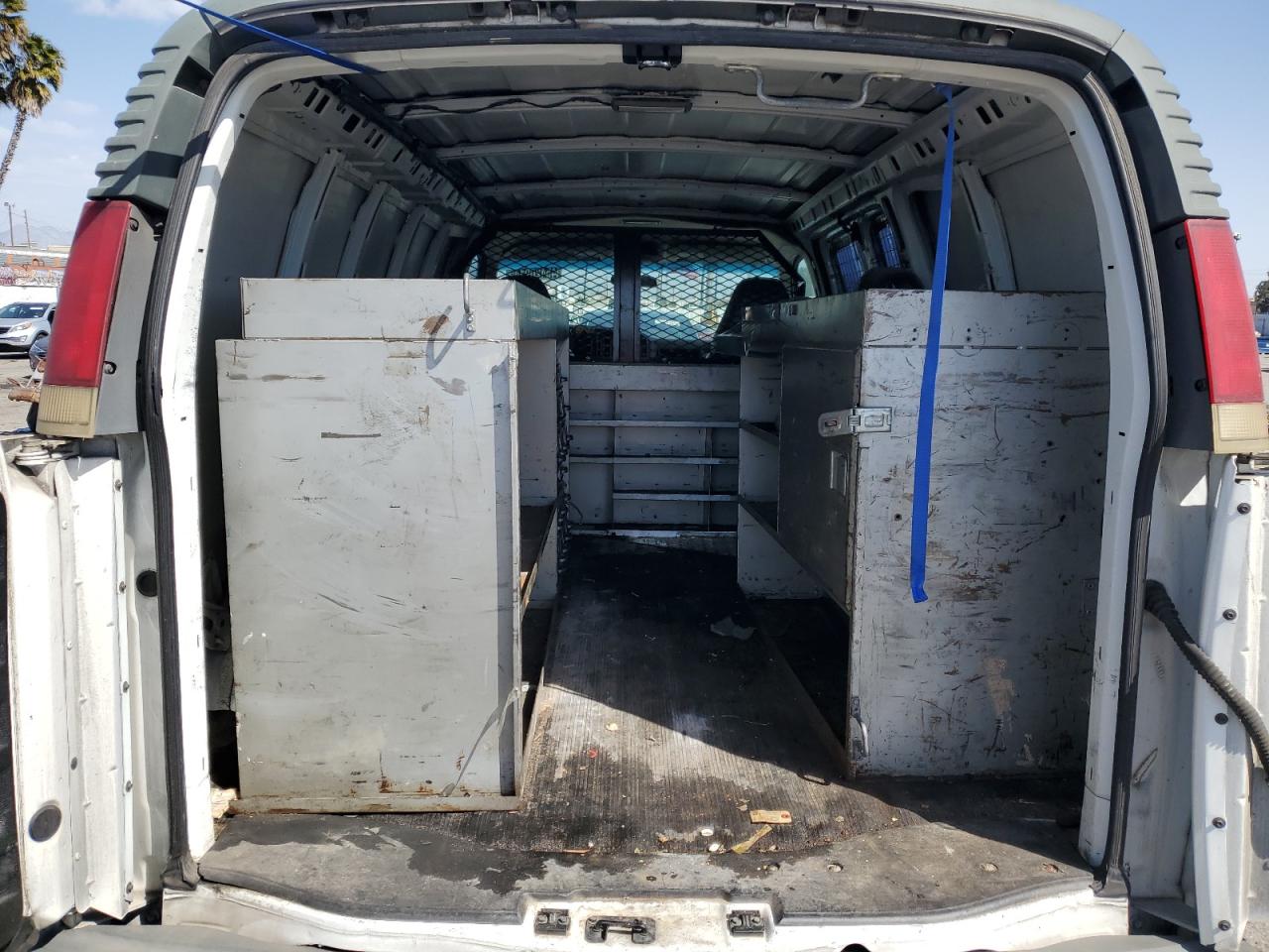 1GCFG25W8Y1138373 2000 Chevrolet Express G2500