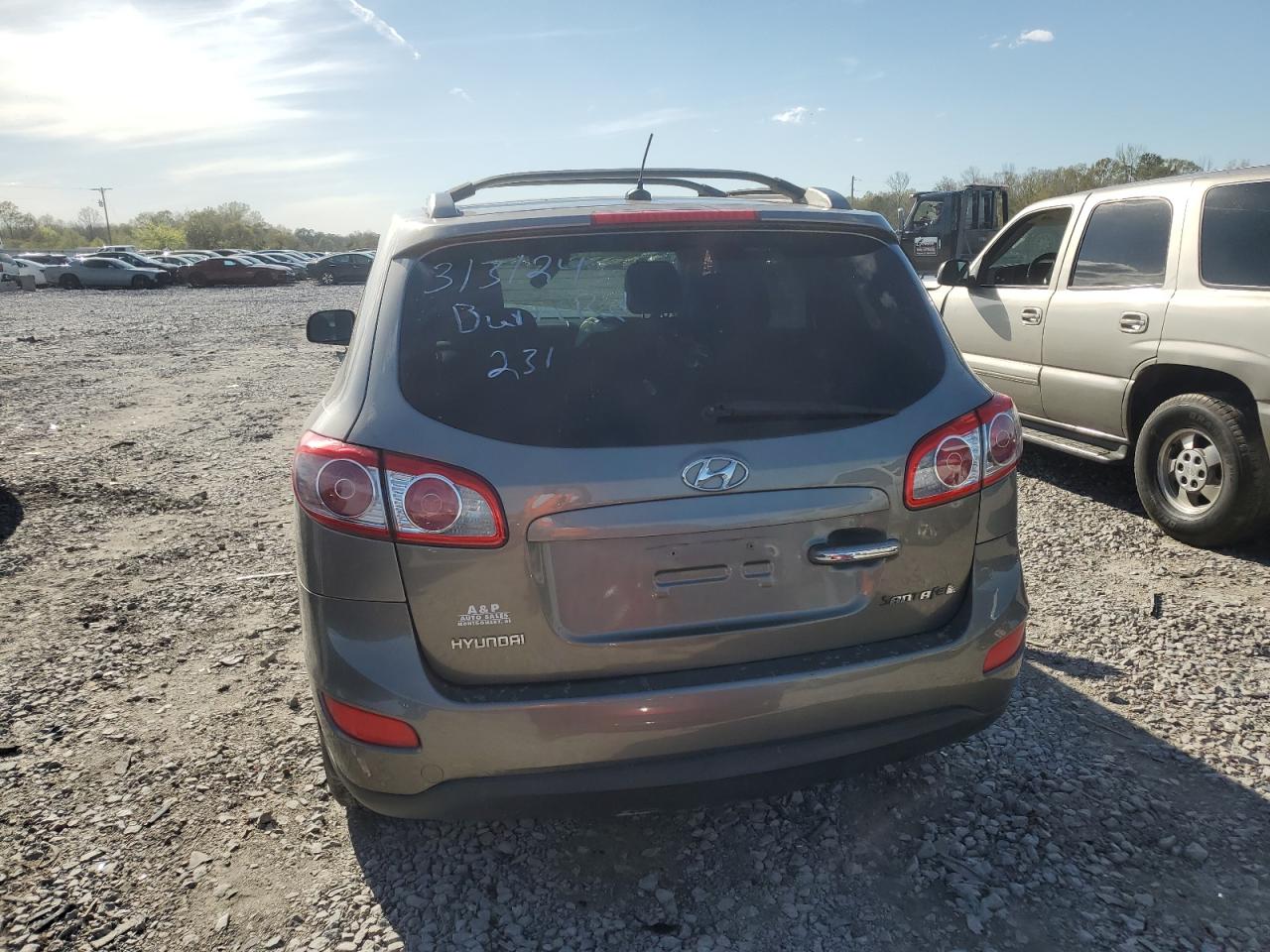 5XYZK4AG4BG008023 2011 Hyundai Santa Fe Limited