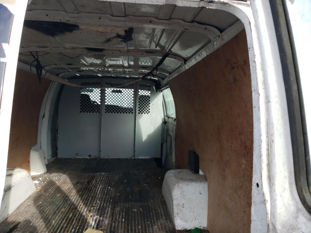 2B7HB11X22K128577 2002 Dodge Ram Van B1500