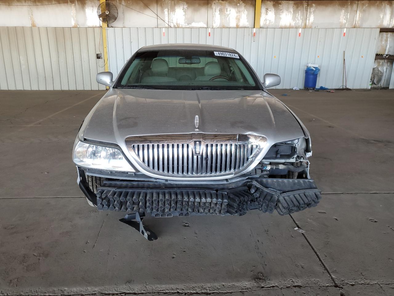 2LNHM82V49X607737 2009 Lincoln Town Car Signature Limited