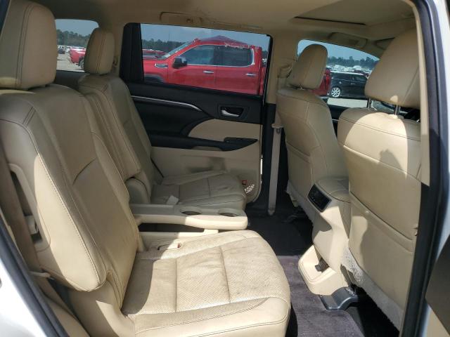 VIN 5TDYKRFHXFS060663 2015 Toyota Highlander, Limited no.11