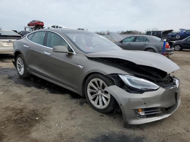  TESLA MODEL S 2016 Серый