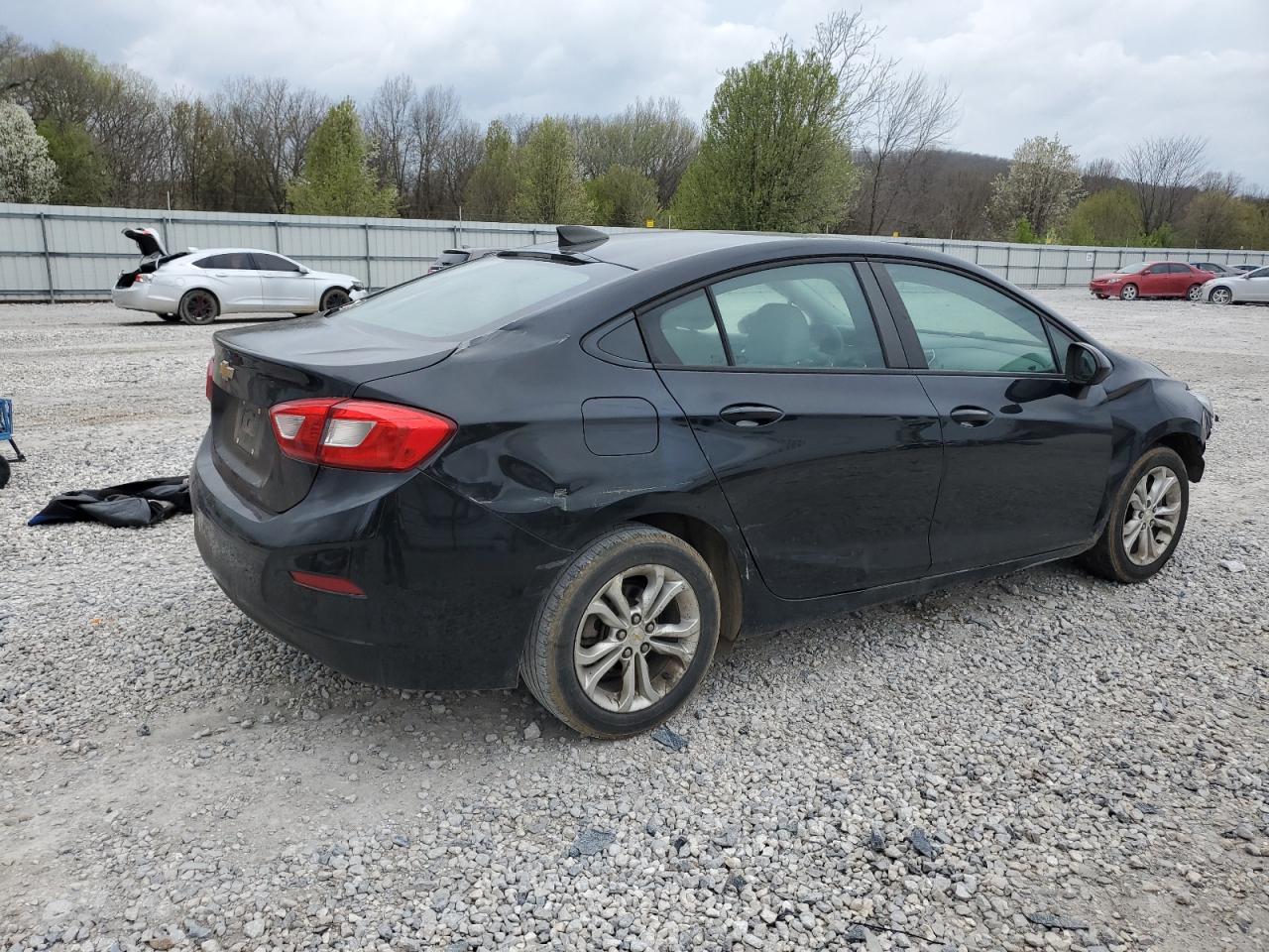 1G1BC5SM2K7103727 2019 Chevrolet Cruze Ls