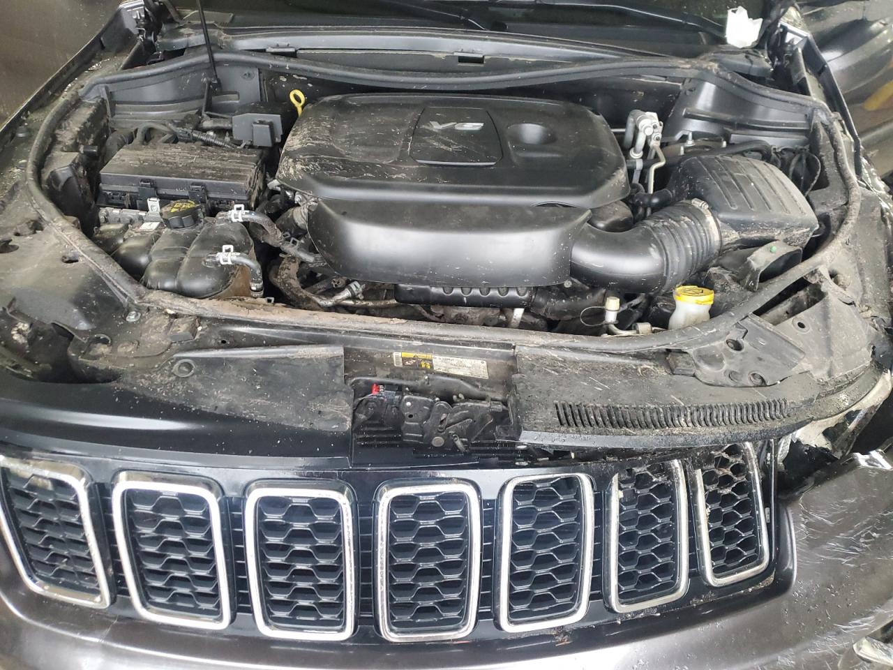 1C4RJEAG4HC763419 2017 Jeep Grand Cherokee Laredo