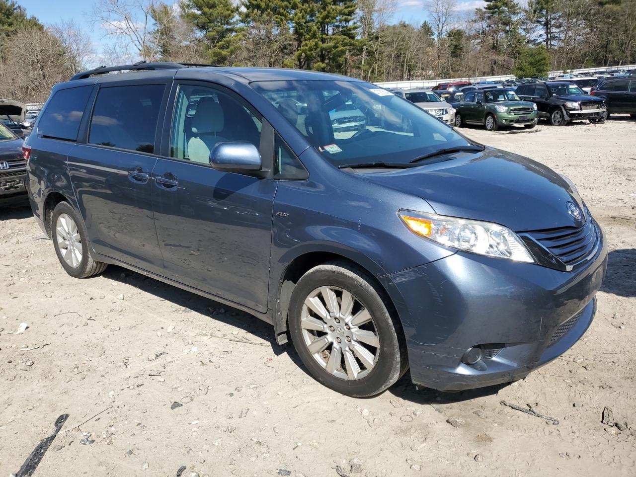 5TDJZ3DC7HS183292 2017 Toyota Sienna Le